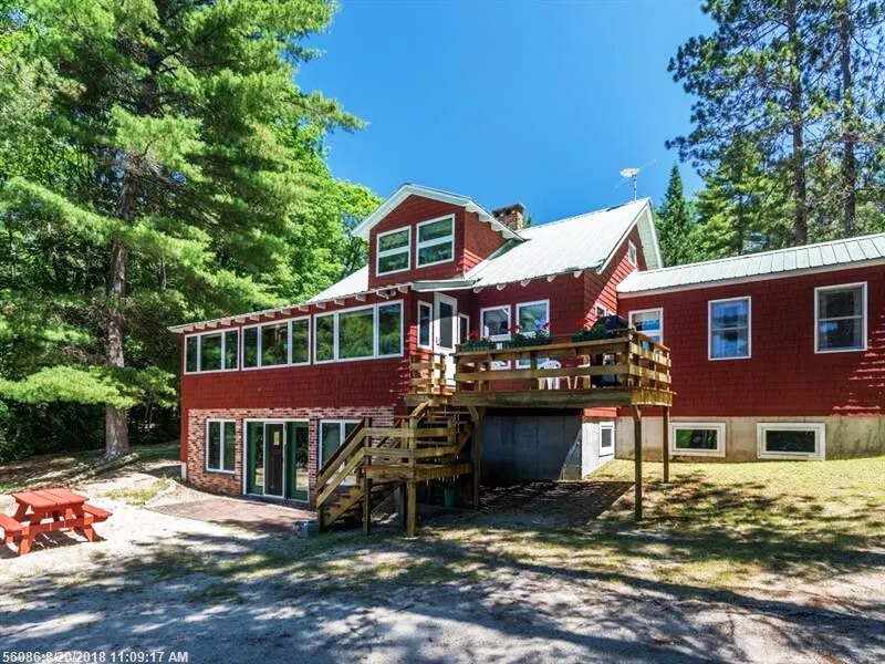 Lakefront Home With Sandy Walk In Beach - Image 1