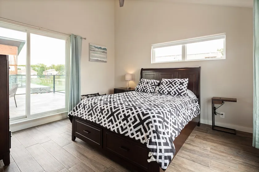 Comfy Alamodome home with rooftop terrace - Image 1