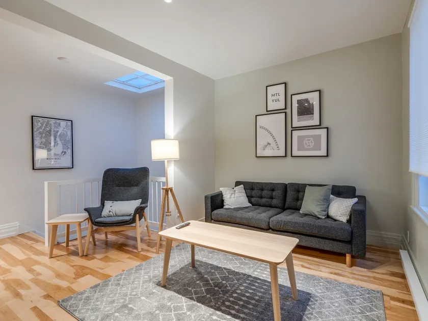MARiUS | 2BR – 4min to Metro & Fleury Promenade - Image 1