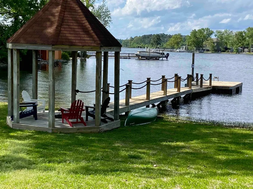 Lake House with amazing view - Image 1
