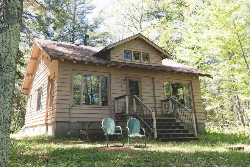 The Keith Farm Cabin, right on peaceful BIG Lake -48 acres!!! - Image 1