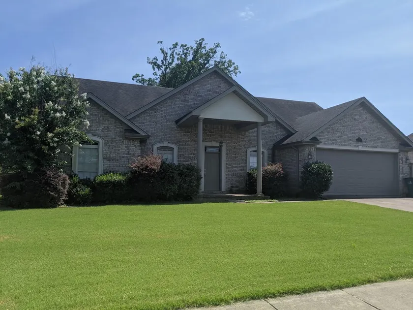 Cabot Mini-Mansion - Image 1