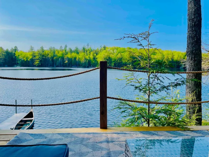 Quiet lakeside getaway in Central Maine - 5 minutes from town! - Image 1