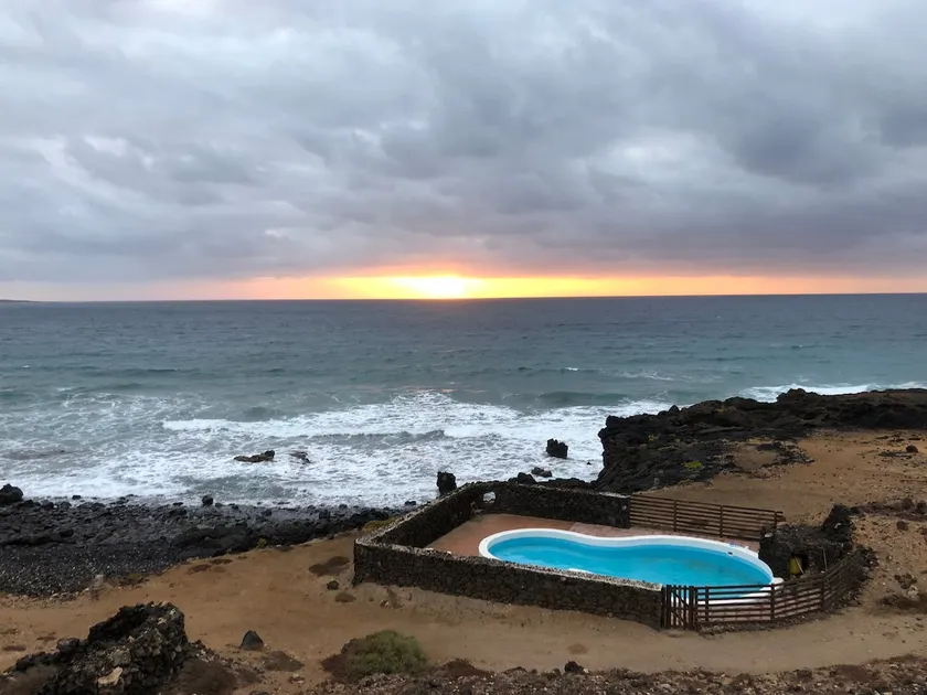 Playa Marina Eco Bungalow – Arrieta View - Image 1