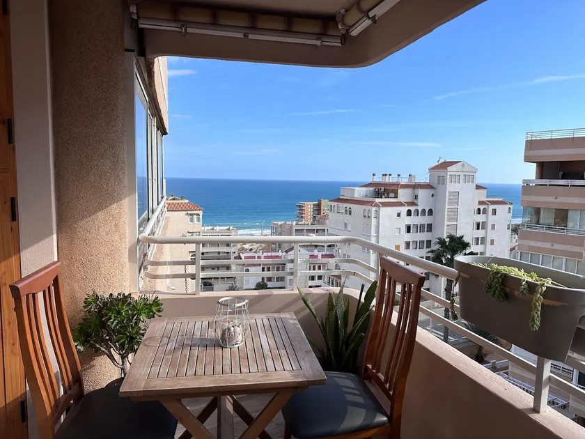 Apartment in Arenales near the airport - Image 1