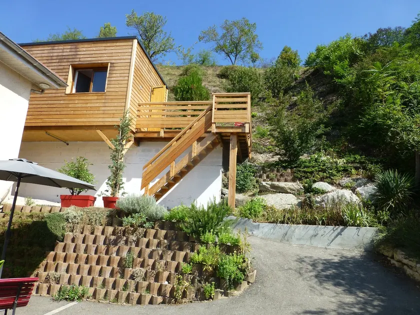 Small wooden chalet in VOIRON, terrace, view. - Image 1