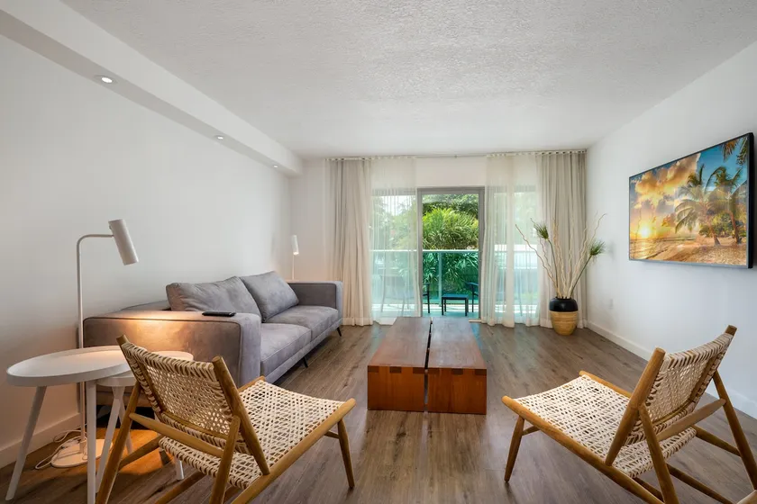 Two Bedroom Apartment - Indirect Water View - Image 1