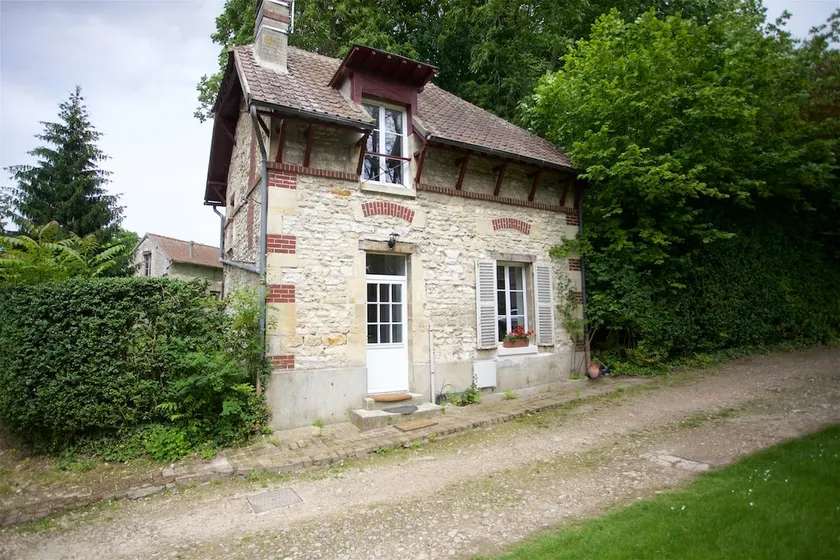 Charming Old house between Chantilly-Senlis - Image 1