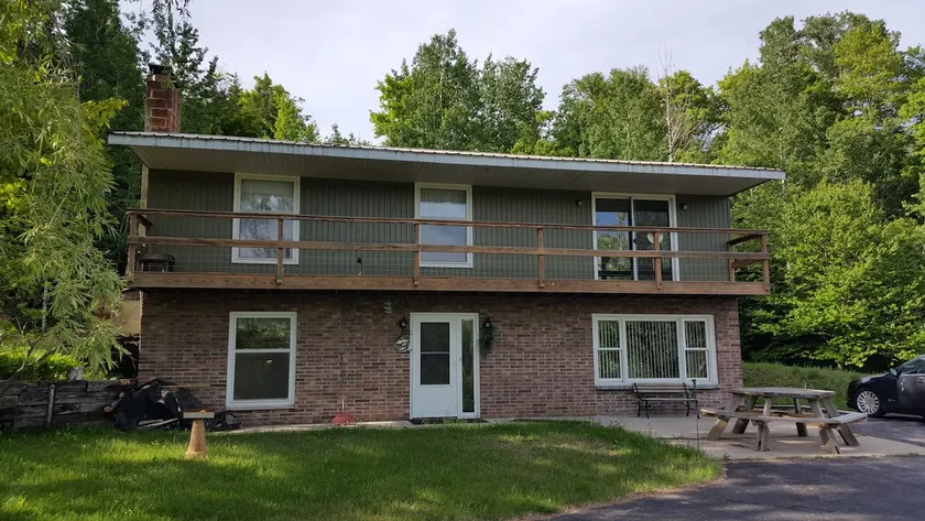 4BR 2 Baths - Private! Close to all Attractions! - Image 1