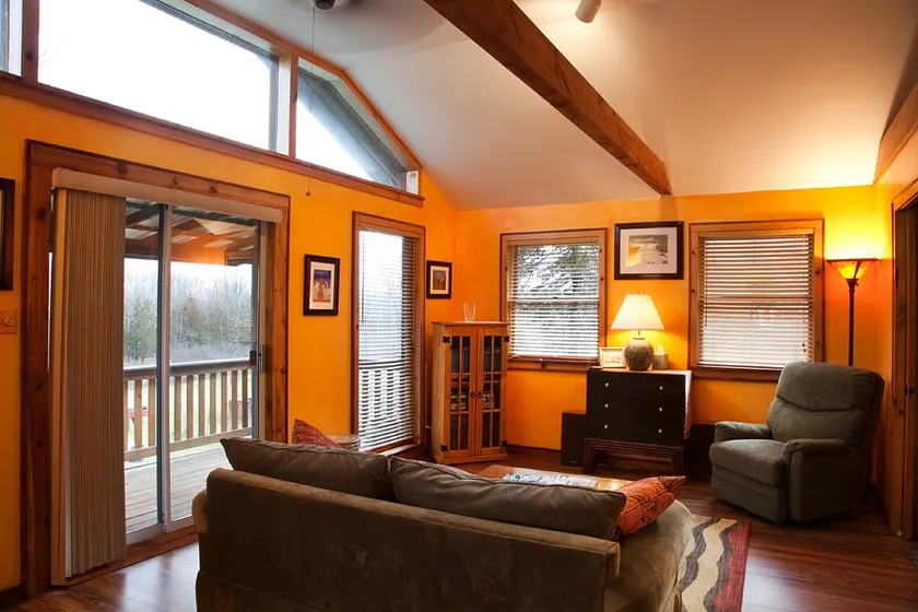 Private Country Cottage - Image 1