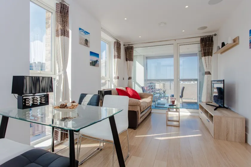 2Bedroom/2Bath Flat at Brixton Station/O2 for Max7 - Image 1
