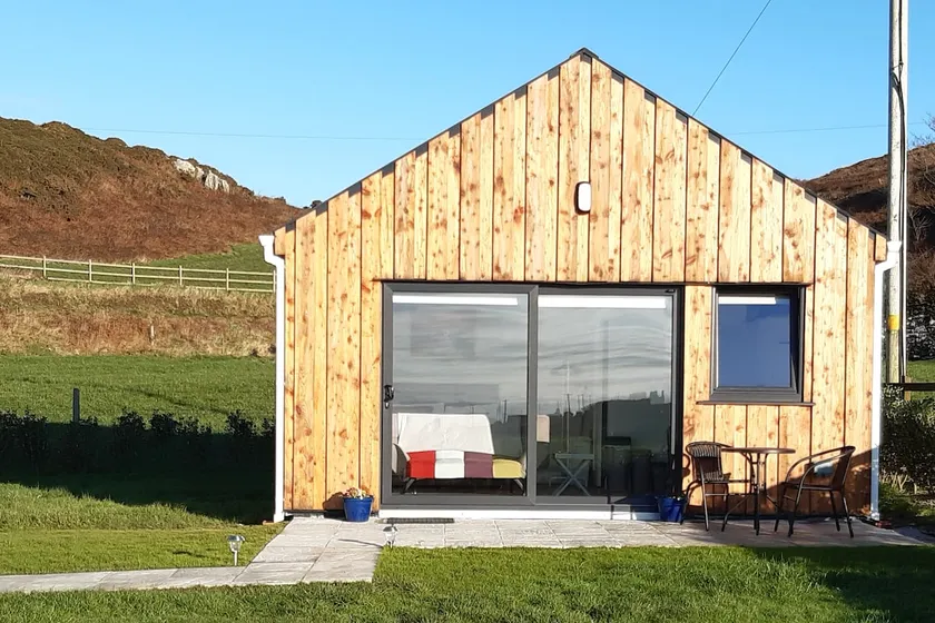 Cozy Cabin with Sea Views in a tranquil place - Image 1