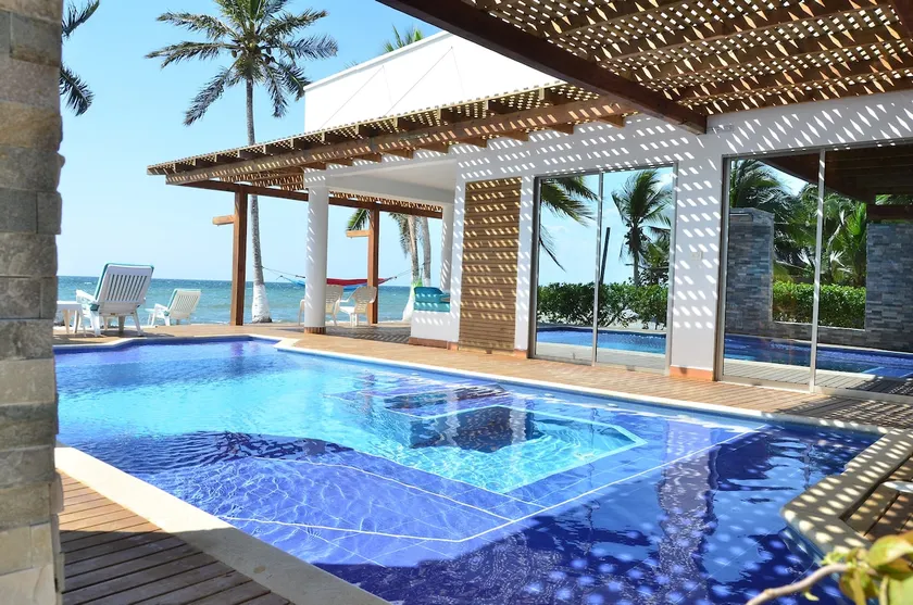 Spectacular Cabin and Private Pool (12 People) - Image 1