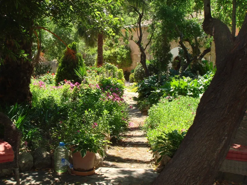 Rustic studio in a beautiful finca - Image 1