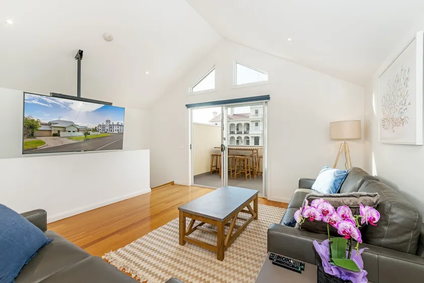 Beach Belle - Queenscliff's Newest Holiday Retreat - Image 1