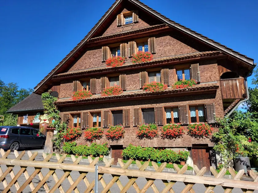 Country-style apartment on the farm! - Image 1