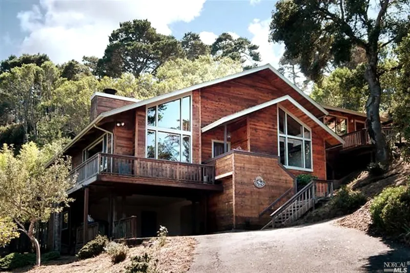 Inverness Beach House - Image 1