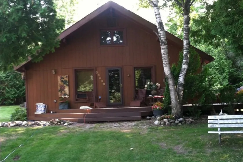 Charlevoix/Petosky Cabin - Fall Colors and Skiing! - Image 1