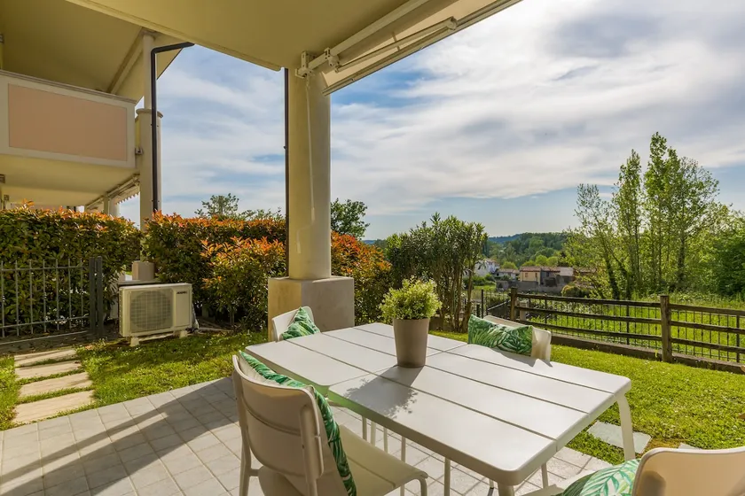 ”Casa Giulia” with garden and pool, Lake Garda - Image 1