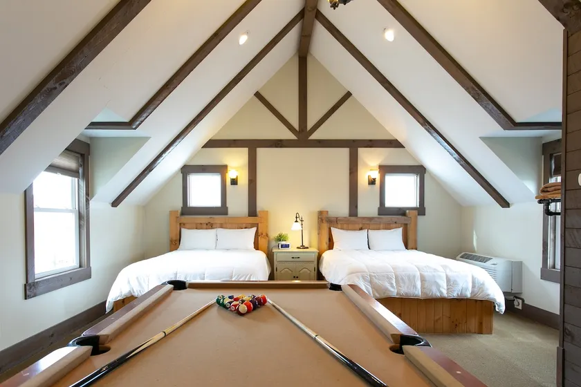 Luxury 2-Bedroom Cottage in Downtown Berlin - Image 1