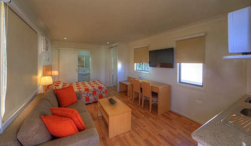 Corporate Villa @ Chinchilla Motor Inn - Image 1
