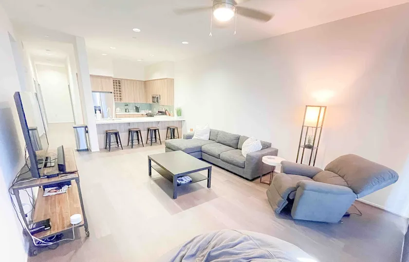 Spacious + Sunny 3bd in the Heart of Little Italy! - Image 1