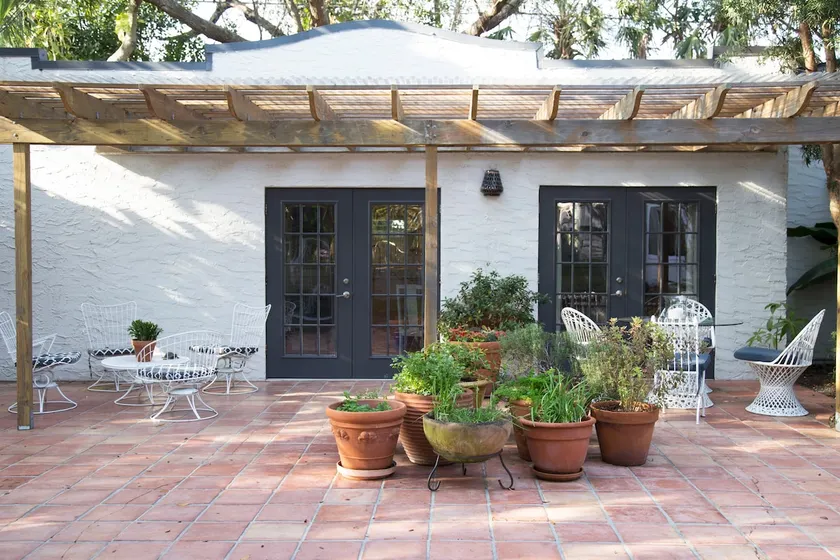 Casita Lantana, a 1925 cottage in a Tropical Oasis - Image 1