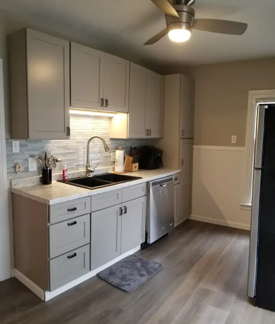 Charm and Character in the heart of downtown! - Image 1