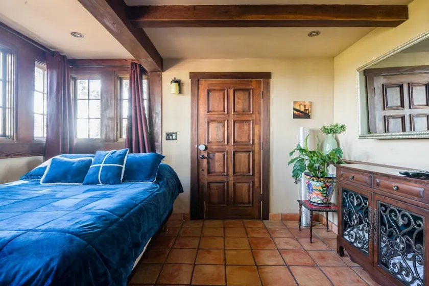 Elegant suite in Los Gatos - Beach in 30 minutes! - Image 1