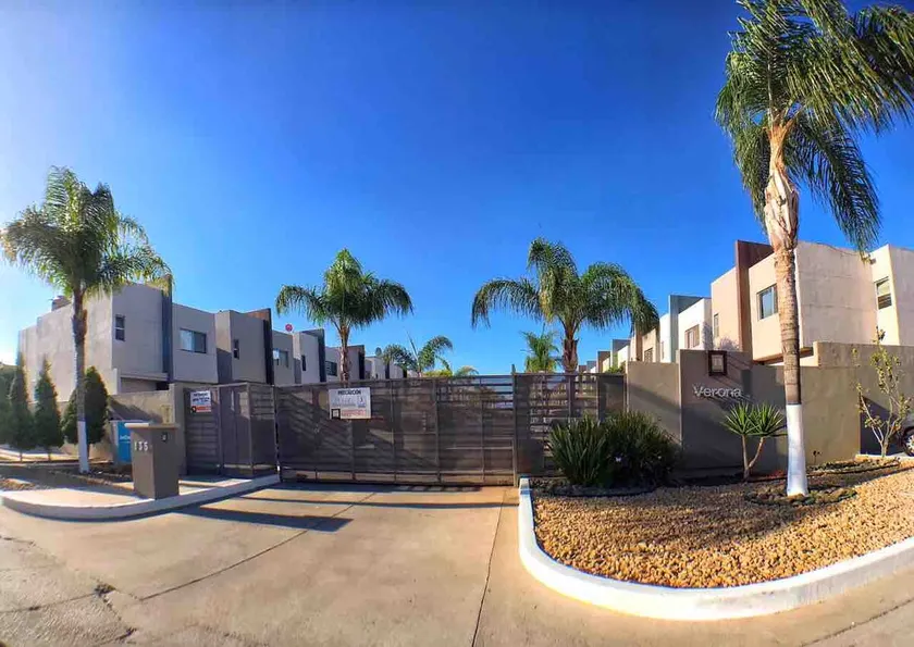 CASA VERONA, 12 minutes from downtown Ensenada - Image 1