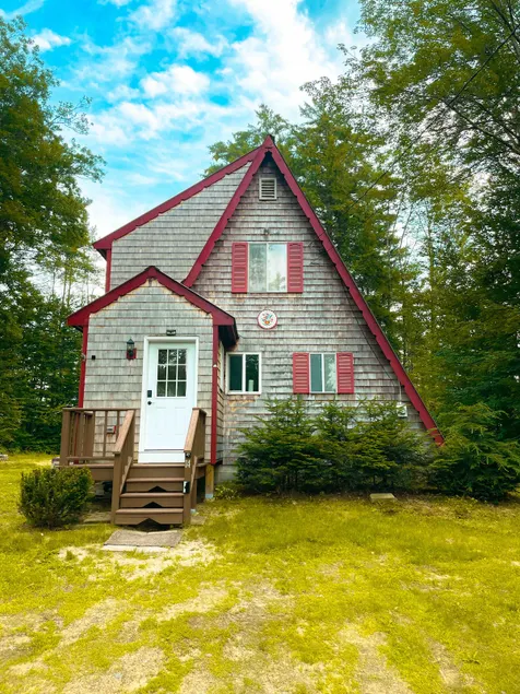 A-Frame Escape | Lake + N. Conway - Image 1