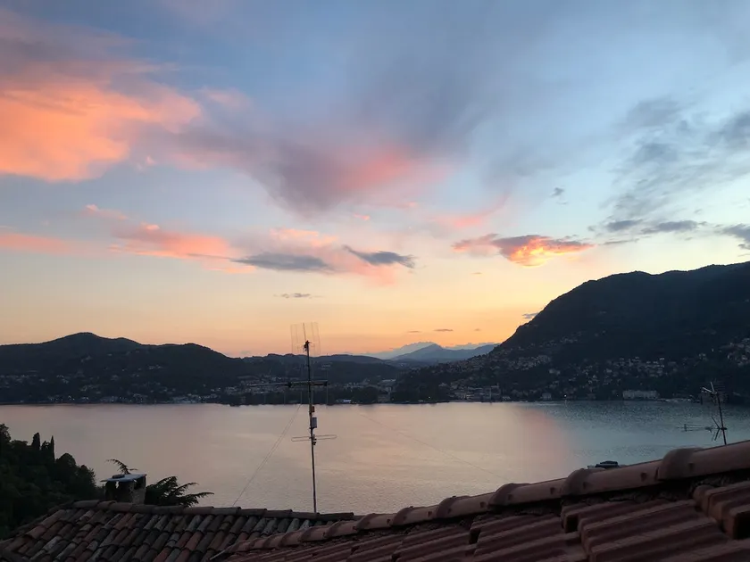 Golden suite with lovely view on lake Como - Image 1