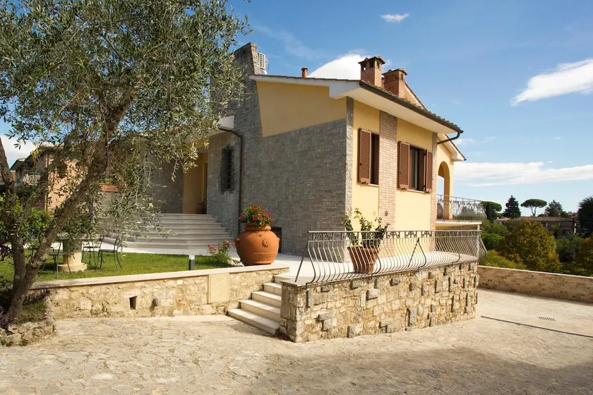 Virgi House - Image 1