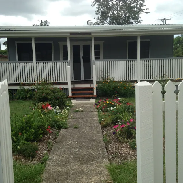 ”Iris Cottage” of Caboolture North. - Image 1