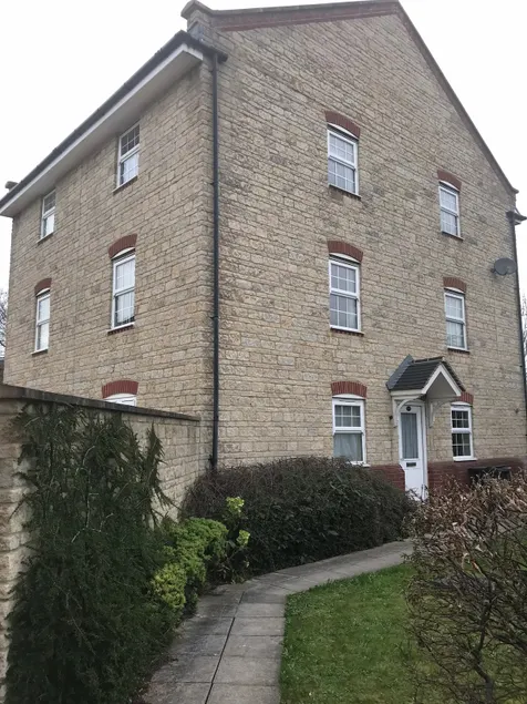 Cotswolds Townhouse - Image 1
