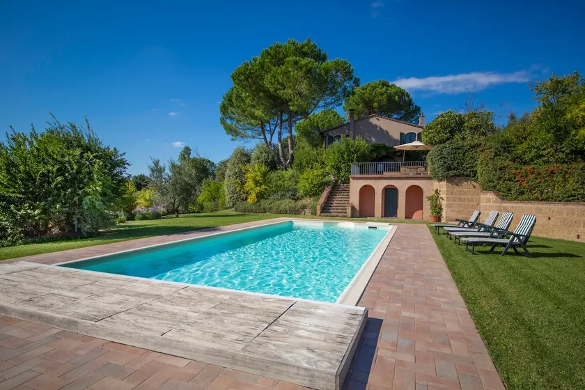 Tuscan Estate - Pool - Olive Grove - 8 ha - Image 1