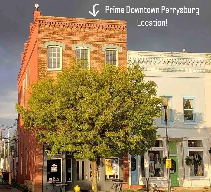 Fun Coffee Shop Loft in Downtown Perrysburg! - Image 1