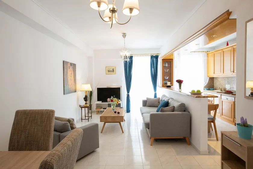 Zeas Apartment - Image 1