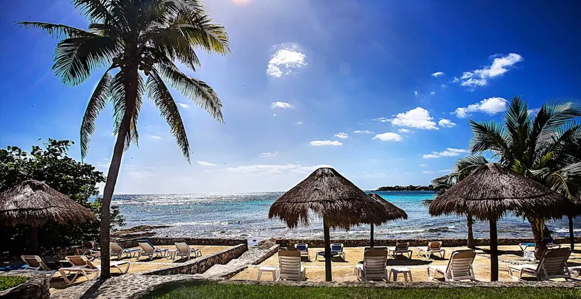 Amazing View Oceanfront, Daily Housekeeping - Image 1