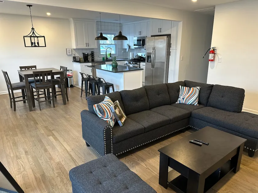 Cozy apt close to EWR and NYC in Linden, NJ - Image 1
