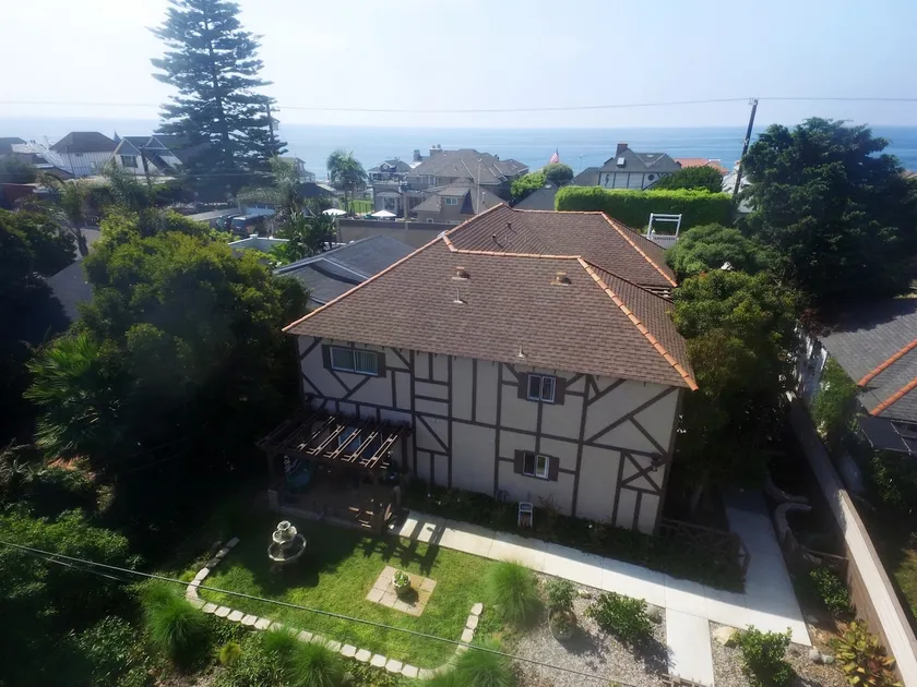 Family getaway-Great location to Ocean + Loft - Image 1