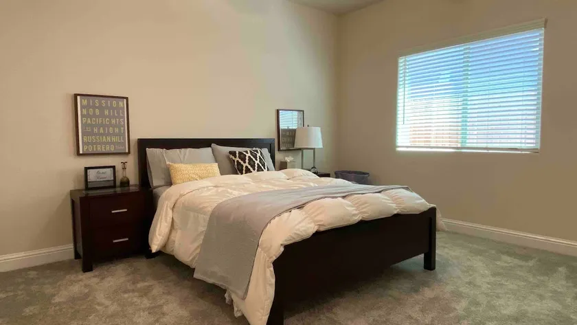 Private Guest Home | Hotel Bed | Washer/Dryers - Image 1