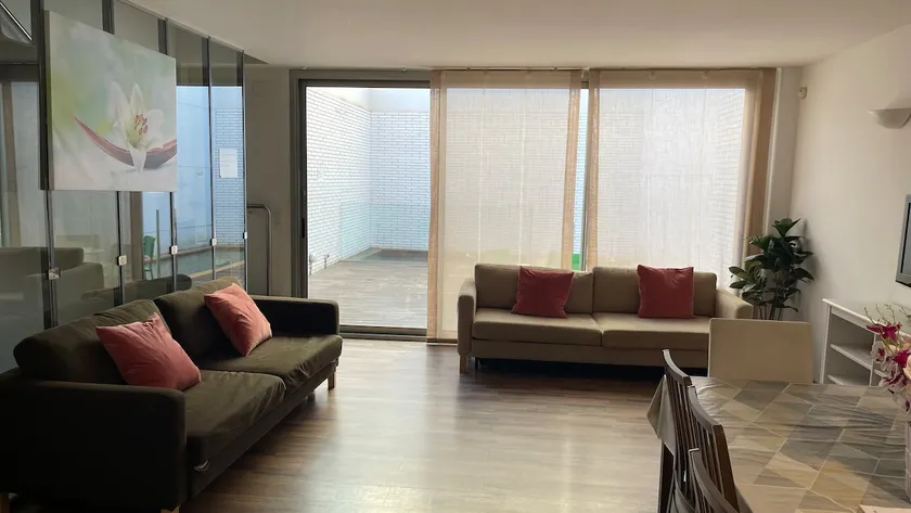 Sants Station Apartment with Netflix, A/C, Alexa, for families & quiet people - Image 1