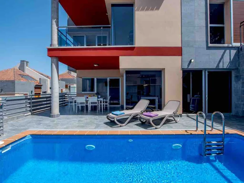 SONDERPREIS OKTOBER & NOVEMBER || Luxusvilla in Puerto de la Cruz - Image 1