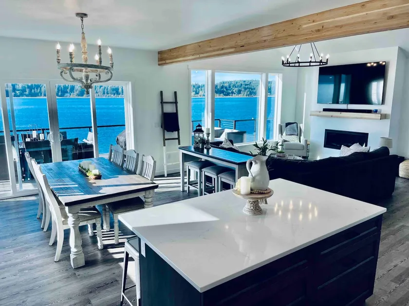 Homeport- Luxury Waterfront Home w/ Hot Tub and Game Room - Image 1