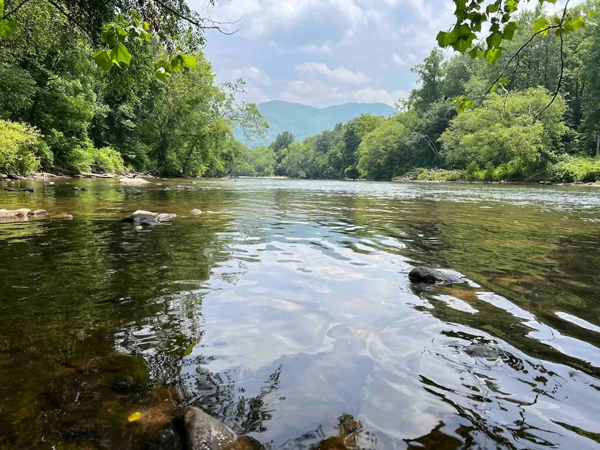 Hannahs River Retreat - Image 1