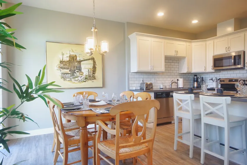 Best House in Parkland. 4br Sleeps 10. Brand New! - Image 1