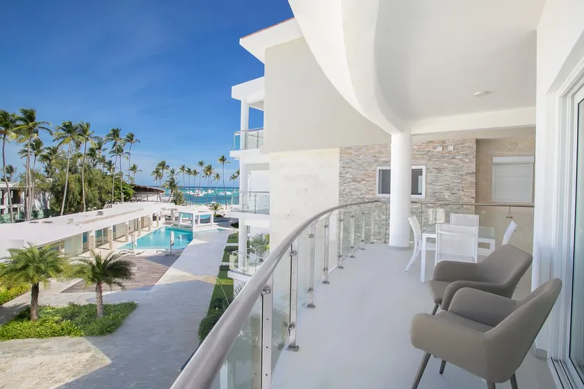 Best Beach front 4 bedroom Apartment in Punta Cana - Image 1