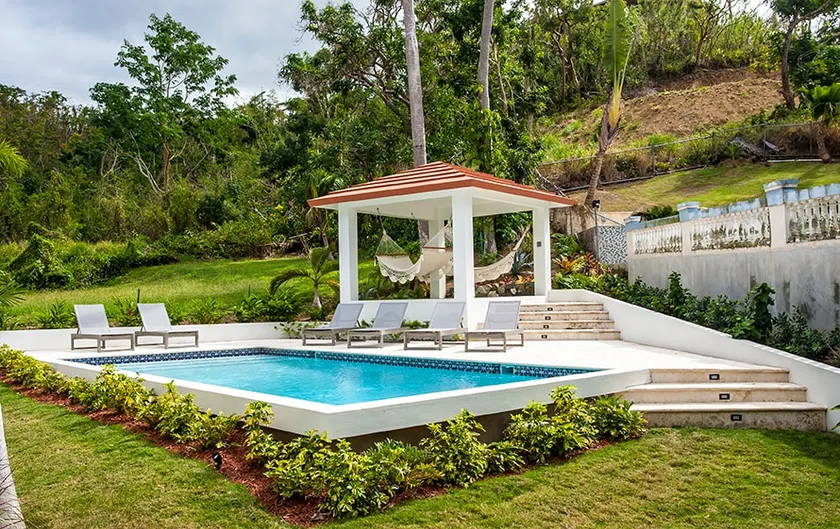 R Casa Unit 2 at Steps Beach - Image 1