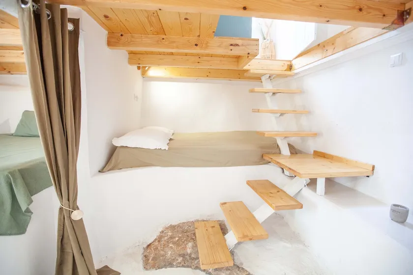 Cozy house/free parking/king bed/40min from Delphi - Image 1